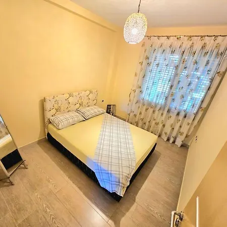 Beautiful In Laguna * Golem (Tirana)