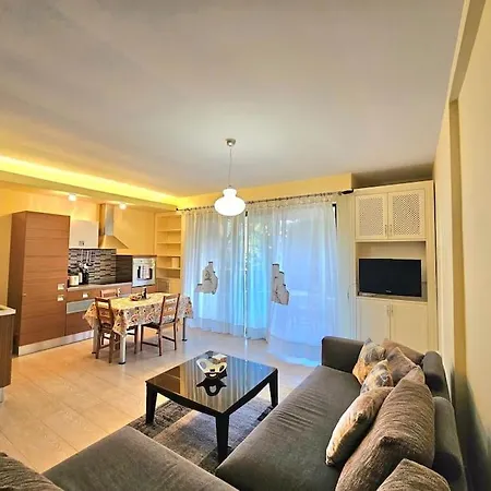 Beautiful In Laguna Apartament Golem (Tirana)